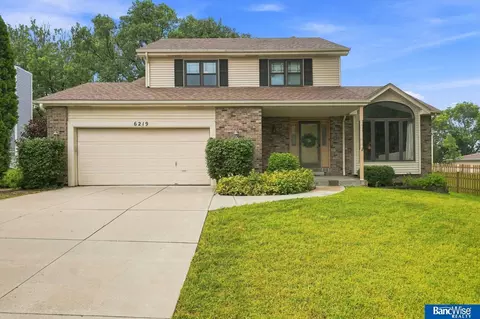 6219 S 31st St, Lincoln, NE 68516