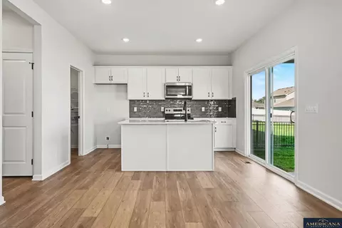 Kitchen - 17604 Willit St, Bennington, NE 68007 photo 2 of 3