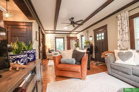 Living - 641 E 9th St, York, NE 68467 photo 5 of 10