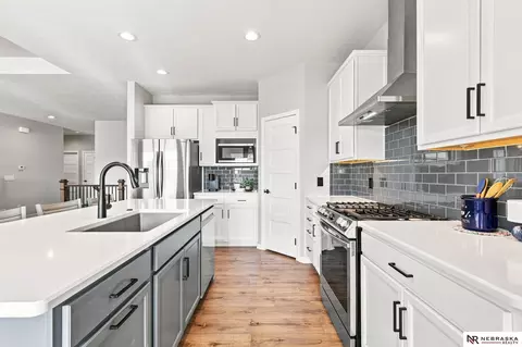 8014 N 167th Ave, Bennington, NE 68007