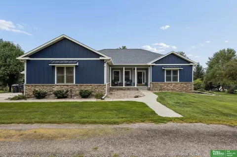 20791 Ruff Rd, Gretna, NE 68028