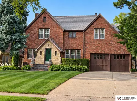 5028 Decatur St, Omaha, NE 68104