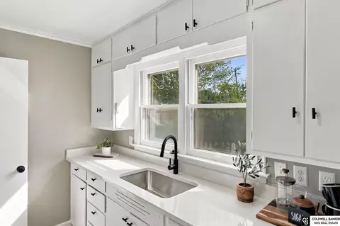 Kitchen - 200 N 18th St, Beatrice, NE 68310 photo 4 of 5