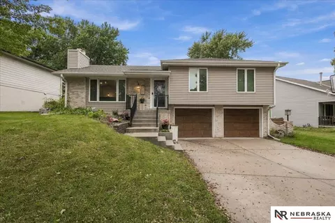 3149 Stephanos Dr, Lincoln, NE 68516