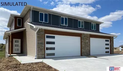 5024 W Amarillo Dr, Lincoln, NE 68528