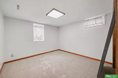Bedroom - 11418 Pierce St, Omaha, NE 68144 photo 4 of 4