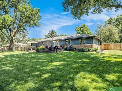 Exterior - 11418 Pierce St, Omaha, NE 68144 photo 5 of 5