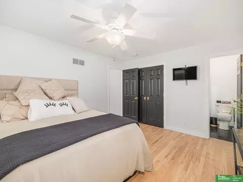 Bedroom - 11418 Pierce St, Omaha, NE 68144 photo 1 of 3