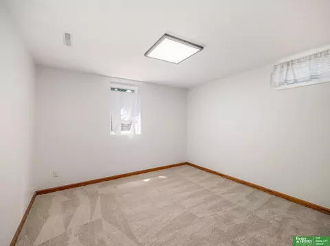Bedroom - 11418 Pierce St, Omaha, NE 68144 photo 3 of 3