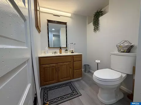 Bath - 1002 N E St, Fairfield, NE 68938 photo 8 of 8