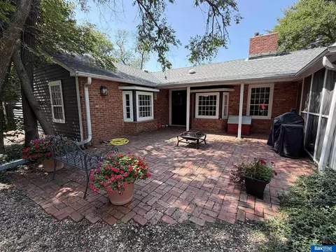 Exterior - 1002 N E St, Fairfield, NE 68938 photo 2 of 41