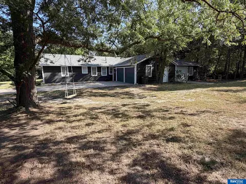 Exterior - 1002 N E St, Fairfield, NE 68938 photo 33 of 41