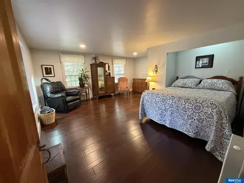 Bedroom - 1002 N E St, Fairfield, NE 68938 photo 1 of 11