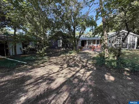 Exterior - 1002 N E St, Fairfield, NE 68938 photo 28 of 41