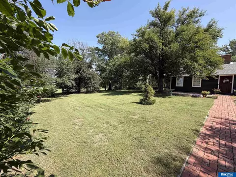 Exterior - 1002 N E St, Fairfield, NE 68938 photo 10 of 41