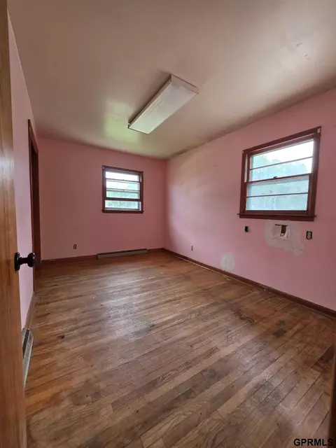 612 Elm St, Sutton, NE 68979 photo 5
