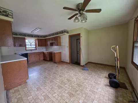 612 Elm St, Sutton, NE 68979 photo 4