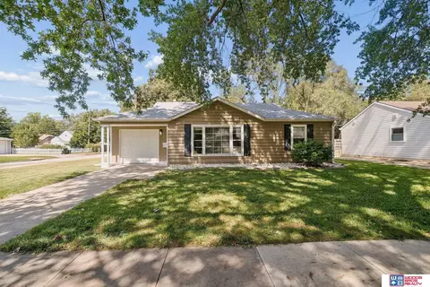4100 D St, Lincoln, NE 68510
