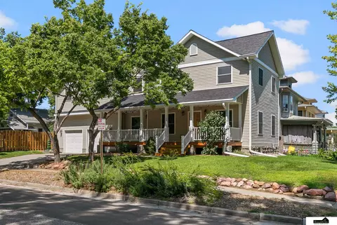 2544 Sumner St, Lincoln, NE 68502