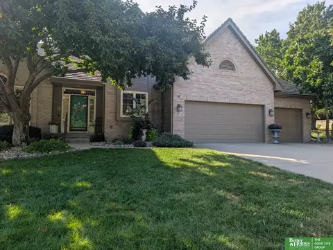 1816 N 129 Cir, Omaha, NE 68154