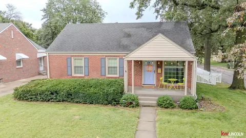 3805 D St, Lincoln, NE 68510