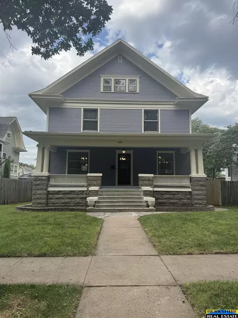 445 S 28 St, Lincoln, NE 68510