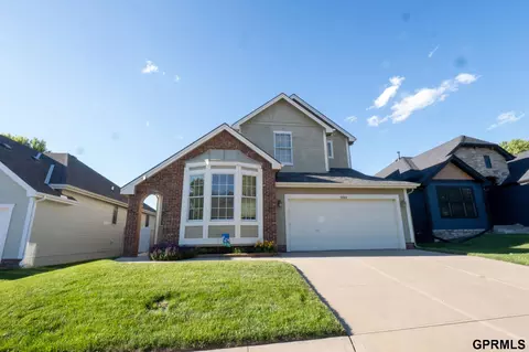 18884 Mason Plz, Elkhorn, NE 68022