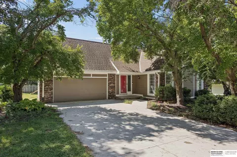 15111 Farnam Cir, Omaha, NE 68154