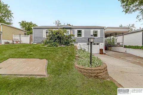 7411 S 73rd Ave, La Vista, NE 68128