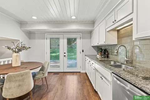 Kitchen - 910 Wolf Ln, Bellevue, NE 68005 photo 1 of 5