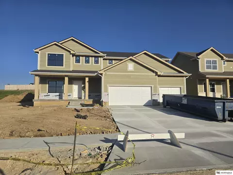 11021 N 162 St, Bennington, NE 68007