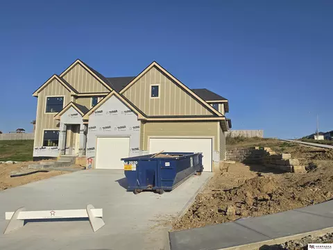 10901 N 162 St, Bennington, NE 68007