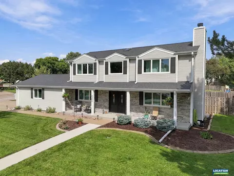 8300 Prescott Ave, Lincoln, NE 68506