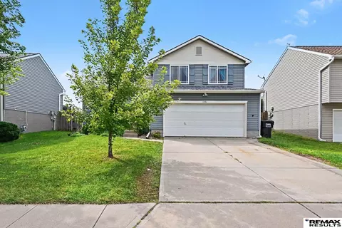 5816 S 193 St, Omaha, NE 68135
