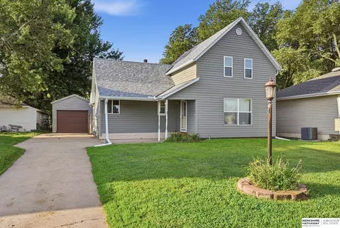 Exterior - 509 Elk St, Hooper, NE 68031 photo 2 of 7