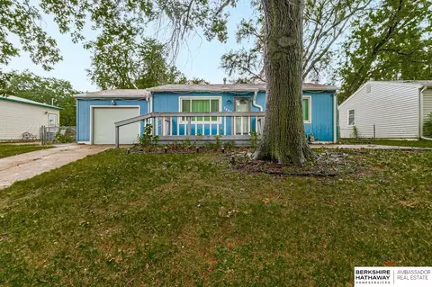 7402 S 76th Ave, La Vista, NE 68128