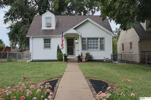 6046 Franklin St, Omaha, NE 68104