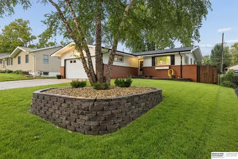 4420 N 10th St, Lincoln, NE 68521