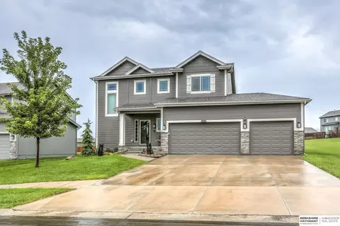 9403 S 176 Ave, Omaha, NE 68136