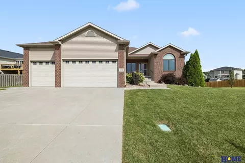 3430 Grainger Pkwy, Lincoln, NE 68516