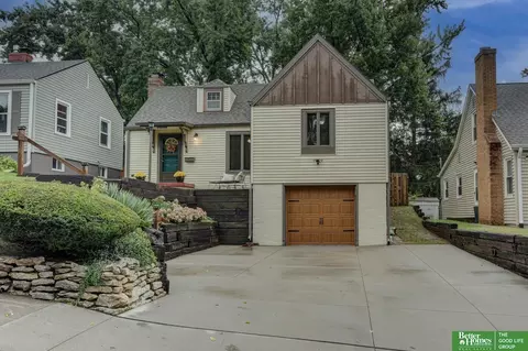 5217 Mason St, Omaha, NE 68106