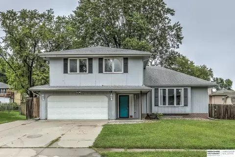4929 S 106 Cir, Omaha, NE 68127