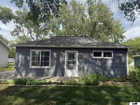 6824 Logan Ave, Lincoln, NE 68526