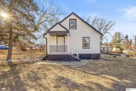 Exterior - 4502 Spring St, Omaha, NE 68106 photo 1 of 3