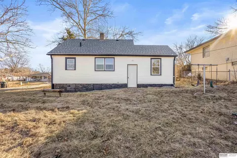 Exterior - 4502 Spring St, Omaha, NE 68106 photo 2 of 3