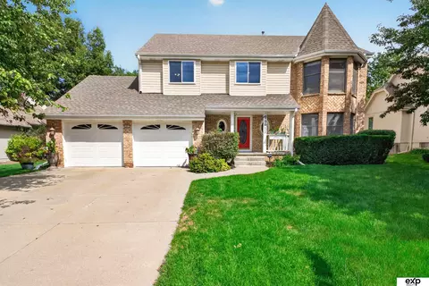 10612 Monroe St, Omaha, NE 68127