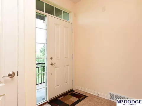 12259 Ida Plz, Omaha, NE 68142