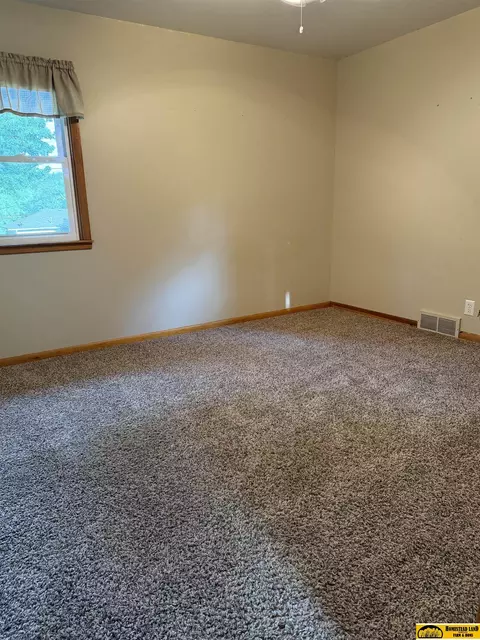 Bedroom - 1500 S 4th Ave, Beatrice, NE 68310 photo 2 of 3