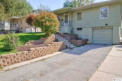 6759 Lafayette Ave, Omaha, NE 68132
