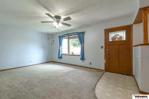 Living - 1610 N 18th St, Beatrice, NE 68310 photo 2 of 4